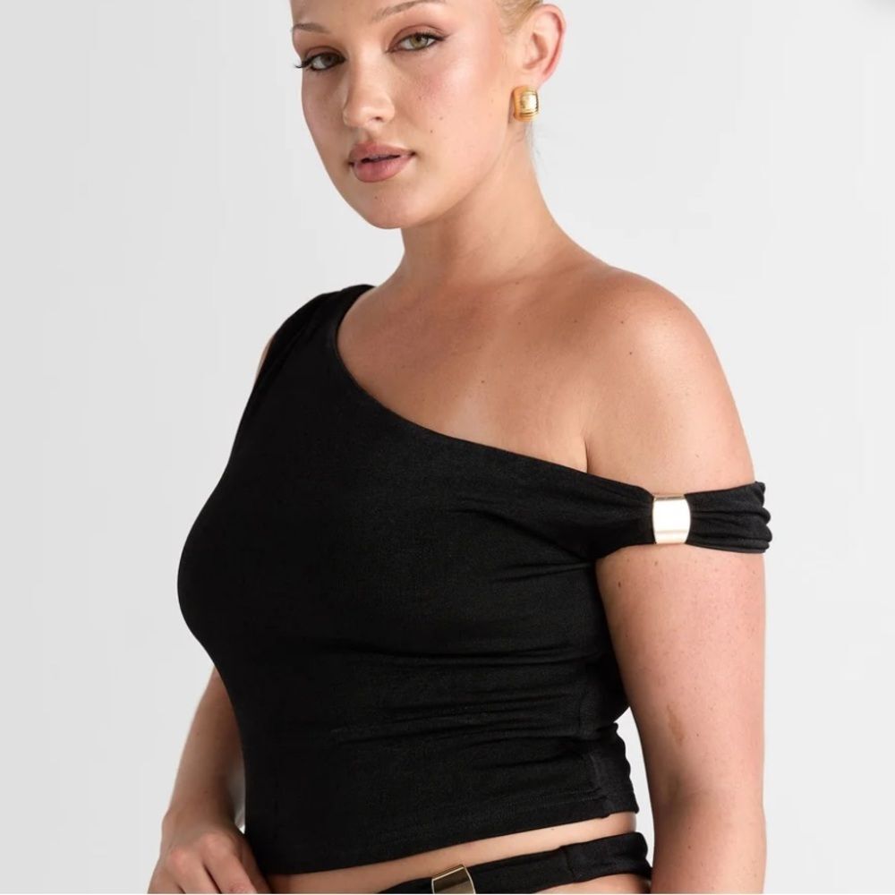 One-Shoulder Black Crop Top - Women's Stylish Asymmetric Tank - Picture 2 of 7